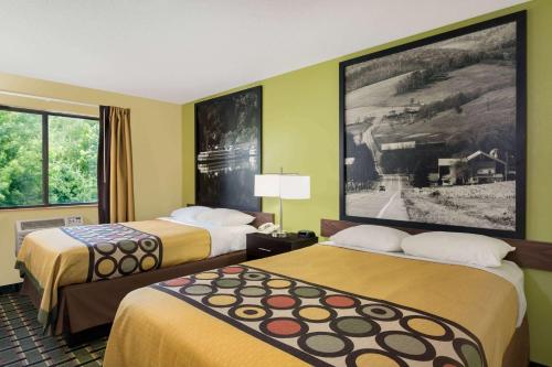 Super 8 by Wyndham Marietta – Photos 2