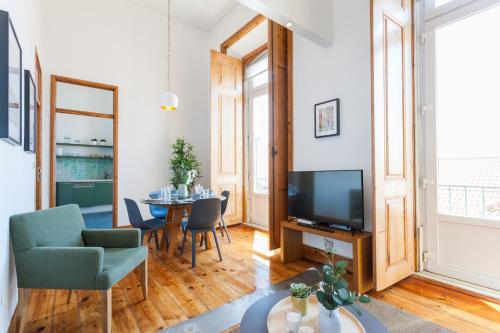 FLH Alfama River View Flat