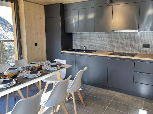 Dapur atau dapur kecil di Lagrange Vacances L’Écrin du Badet