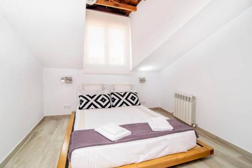 Madrid Center apartment next Plaza Mayor by Batuecas