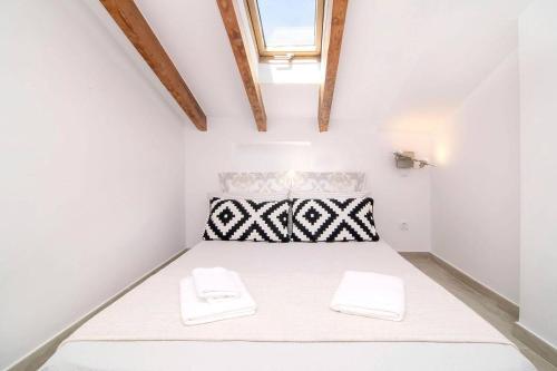 Madrid Center apartment next Plaza Mayor by Batuecas