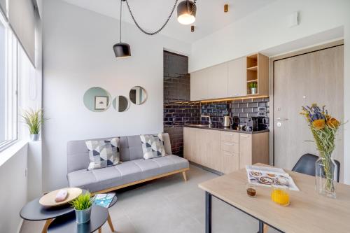 Koukou Central Apartment - 5' to Old Town