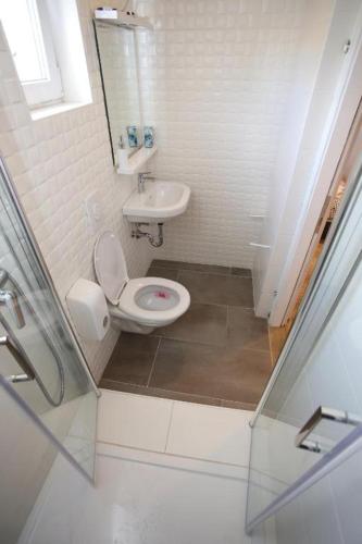 Apartments Rooms PAROMLIN CENTAR