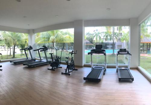 Centrul de fitness și/sau facilități de fitness de la Rimbun Suites & Residences