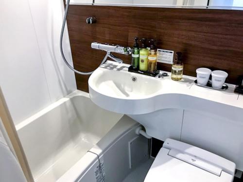 Koupelna v ubytování HOTEL LiVEMAX Chiba Soga-Ekimae