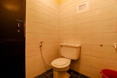 Koupelna v ubytování Cempaka Hotel