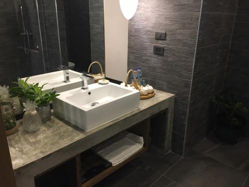 Un baño de Tungtong Beach Villas