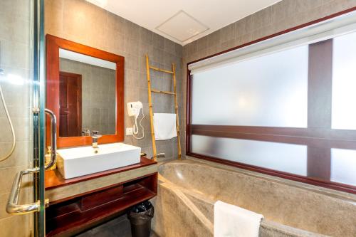 Ένα μπάνιο στο CoolLand Residence & Spa