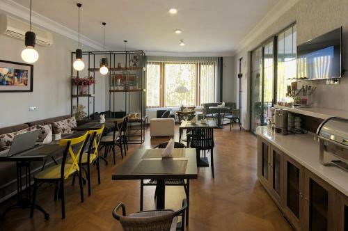 Gallery image of Hotel Livin in Tbilisi City