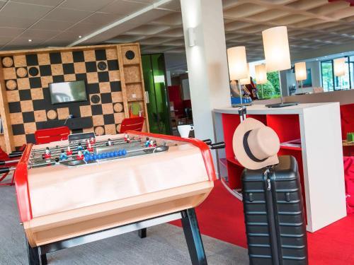 Bilik permainan di ibis Styles Tours Sud