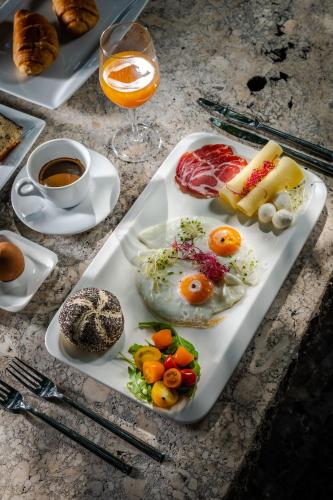 Gallery image of Nono Ban Hotel & Villa in Gornji Humac