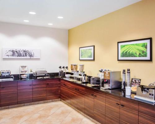Kaffe- og tefaciliteter på Sleep Inn & Suites Parkersburg - Mineral Wells