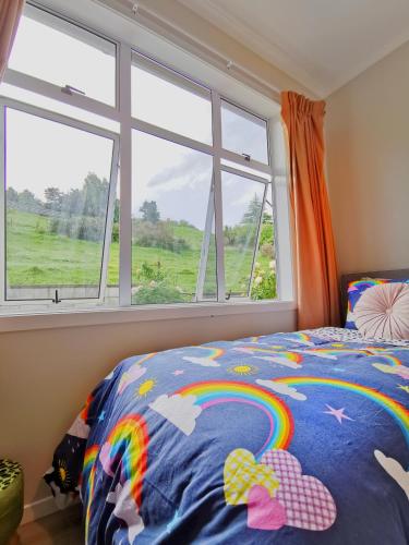 Postel nebo postele na pokoji v ubytování Breathtaking sea view house叹为观止全海景别墅
