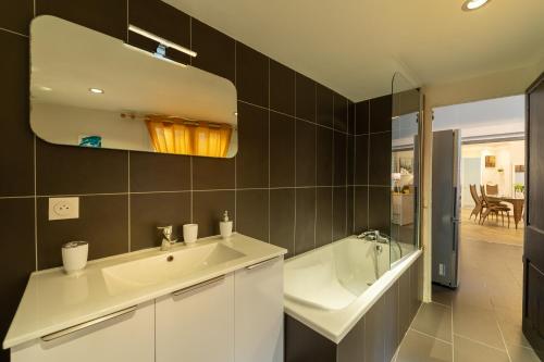 Koupelna v ubytování Le Contemporain, Hyper-centre, 8 pers