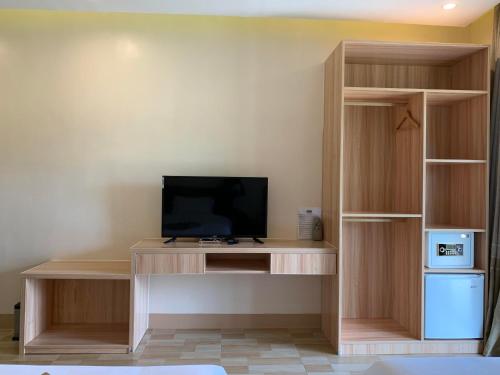 TV a/nebo společenská místnost v ubytování Camotes Ocean Heaven Resort