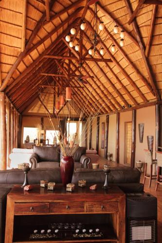 Χώρος καθιστικού στο Bush Lodge – Amakhala Game Reserve