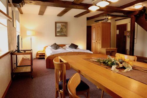 Gallery image of Hotel-Restaurant Weisses Kreuz in Breitenbach