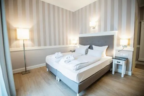 Hotel IV Jahreszeiten Kühlungsborn photo 1
