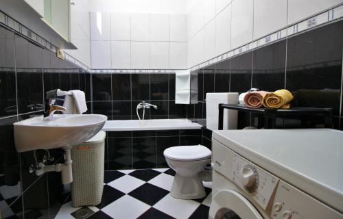 Kúpeľňa v ubytovaní Apartments Marusic