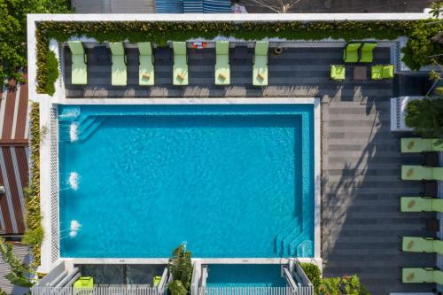Swimmingpoolen hos eller tæt på Mai House Saigon Hotel