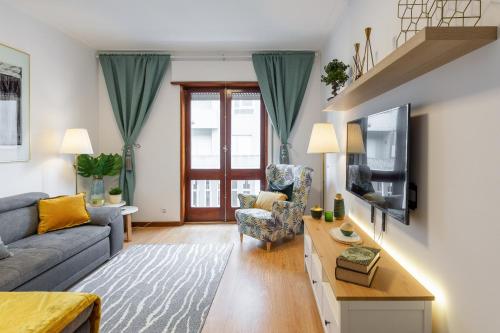Gallery image of Deluxe Bright Flat with Netflix by Host Wise in Porto