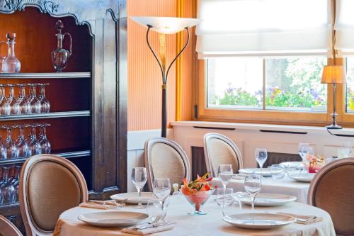 Gallery image of Au Relais du Porhoet in Guilliers