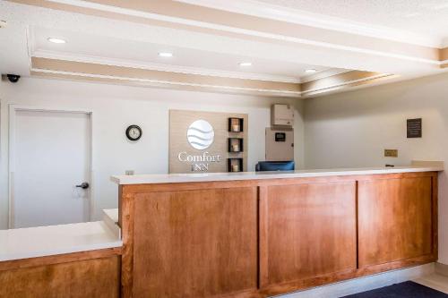 The lobby or reception area at Comfort Inn near Frost Bank Center