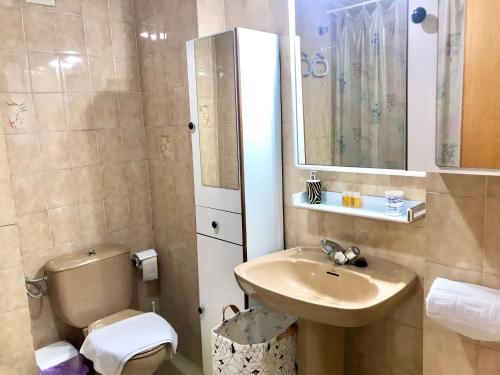Kúpeľňa v ubytovaní San Roc Apartment