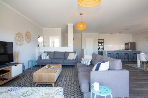 Posezení v ubytování Xanadu - Aldinga Beach - C21 SouthCoast Holidays