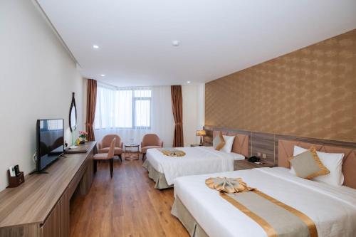 Zdjęcie z galerii obiektu Thông Đỏ Hotel w mieście Vinh