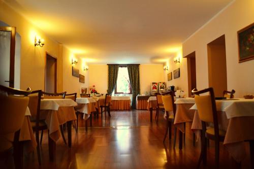 Restaurace v ubytování Hotel Sebino