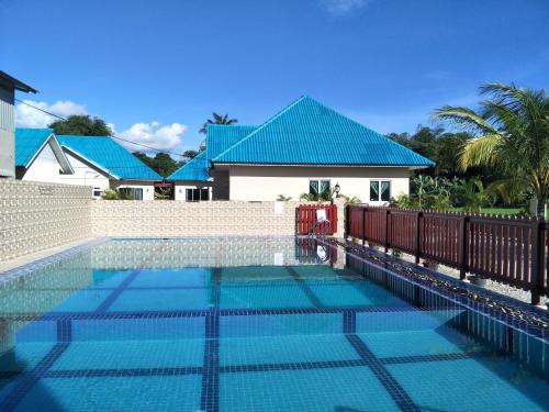 Kolam renang di atau dekat dengan DVilla Guesthouse Langkawi