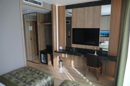 Μια τηλεόραση ή/και κέντρο ψυχαγωγίας στο RADAR HOTEL