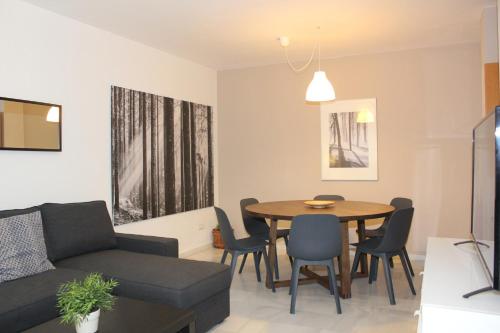 Posedenie v ubytovaní Apartamento con Terraza a 5 min playa