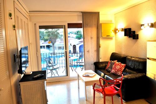 Retiro, 1 dormitorio by Bookindenia