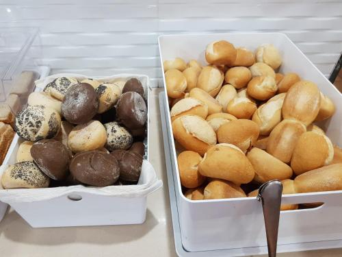 Makanan di atau berdekatan taman percutian