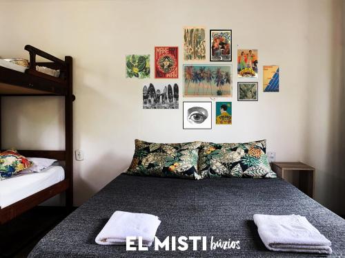 Postel nebo postele na pokoji v ubytování El Misti Hostel & Suítes Buzios