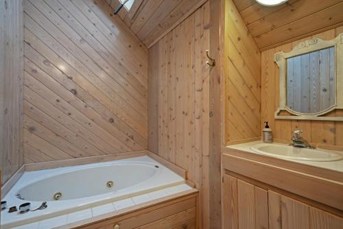 Gallery image of Vermont Chalet in Wilmington