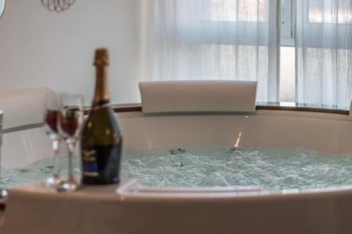 ボローニャにある4 Star Suite SPA - Self Check-Inのギャラリーの写真