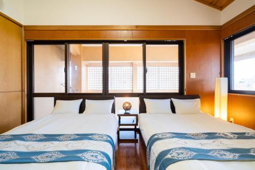 HOLIDAY INN GARAKUTA