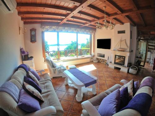 A seating area at Family Lake House