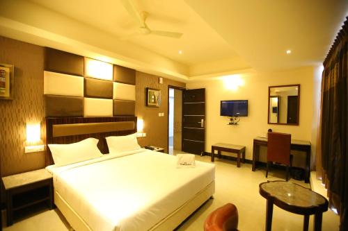 Gallery image of Hotel Venition Inn in Coimbatore