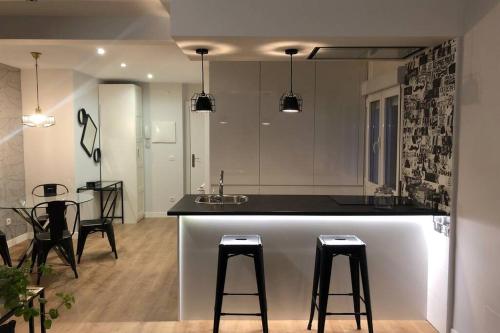 Piso reformado a 5 min de la catedral VuT 09-691