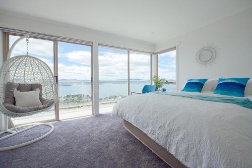 Foto dalla galleria di Nature & Relax House, Panoramic sea view, Free parking 37 a Hobart