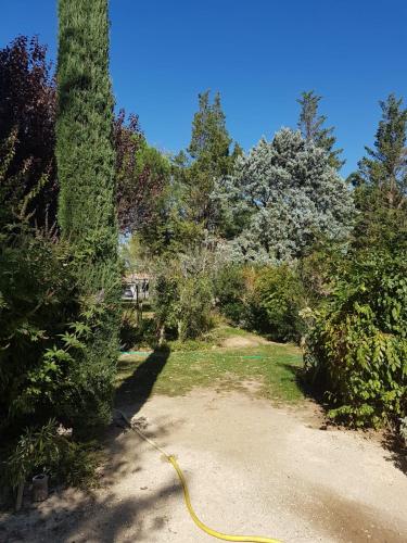 Κήπος έξω από το Gîte Mon Paradis