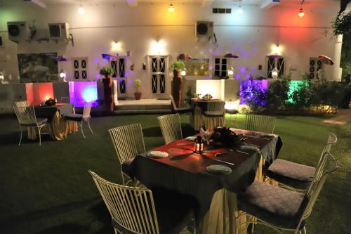 Gallery image of The Kothi Heritage in Jodhpur