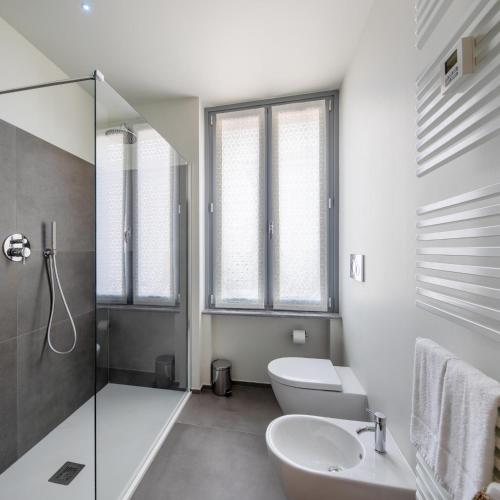 Un baño de 30Cavour luxury suites