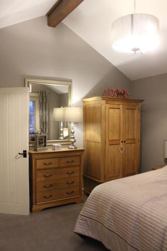 Gallery image of The Lodge at The Cedars in Stourbridge