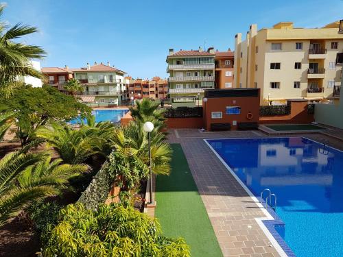 alquilaencanarias Candelaria, Terrace and Pool !