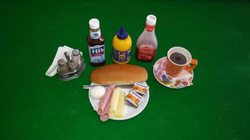 Makanan di atau berdekatan aparthotel ini